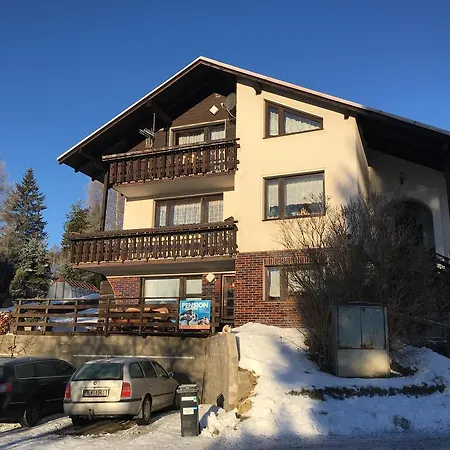 Janouskovi Apartment *